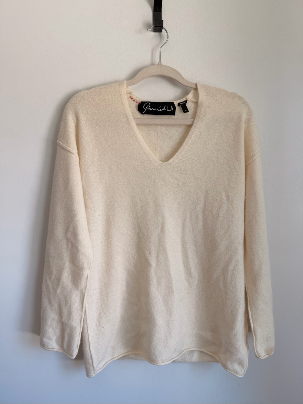 Cream V-Neck Women's Cashmere Sweater
